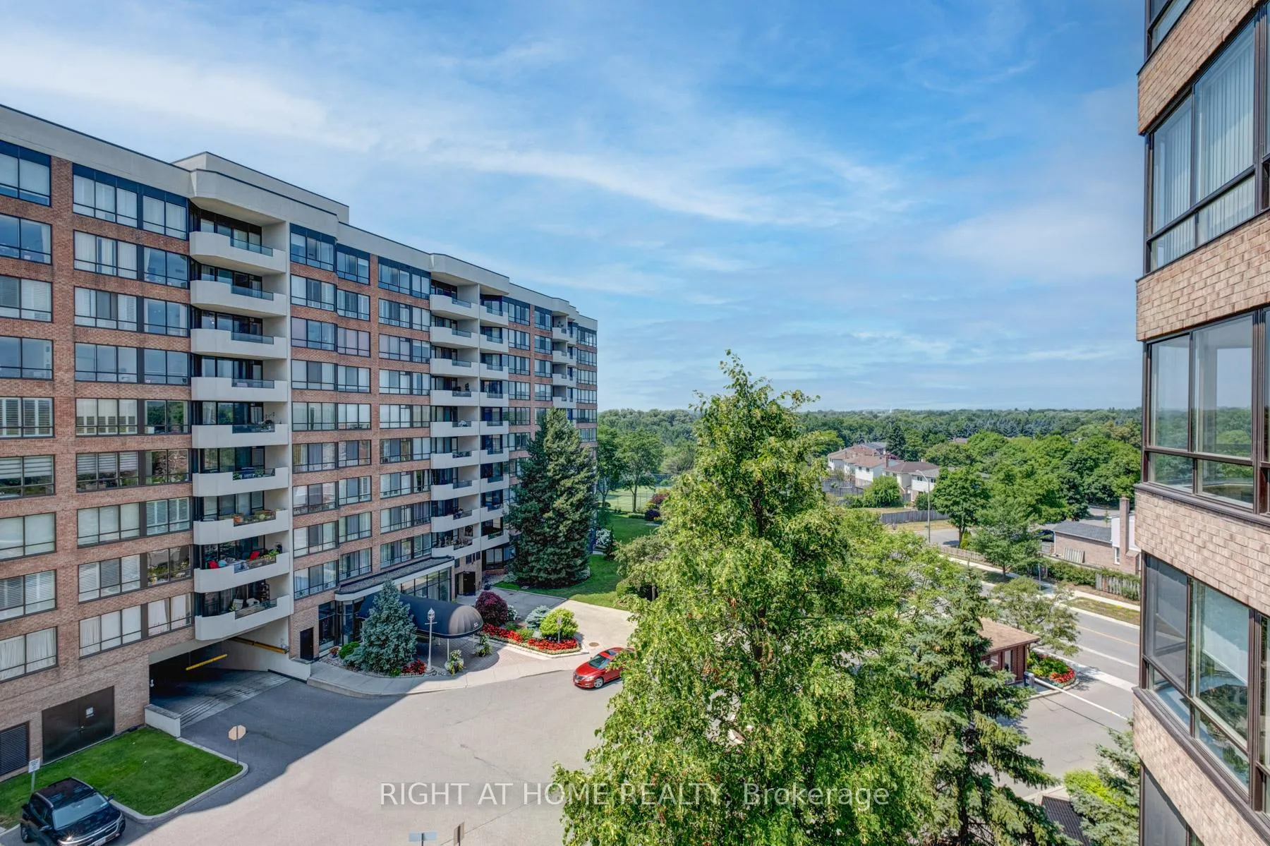Photo 2 of Unit 624, 25 Austin Drive, Markham, Markville — HOMEH