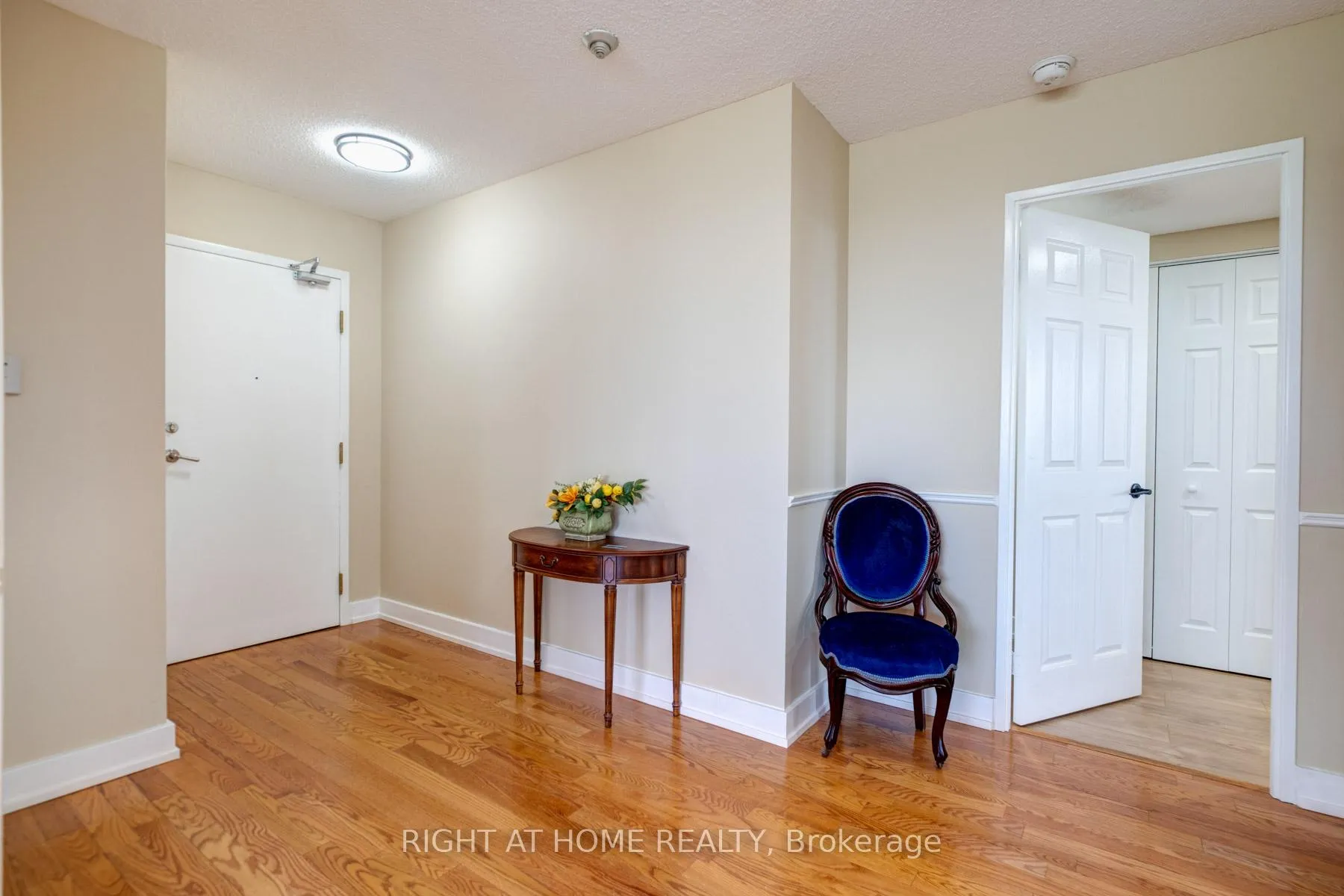 Photo 8 of Unit 624, 25 Austin Drive, Markham, Markville — HOMEH