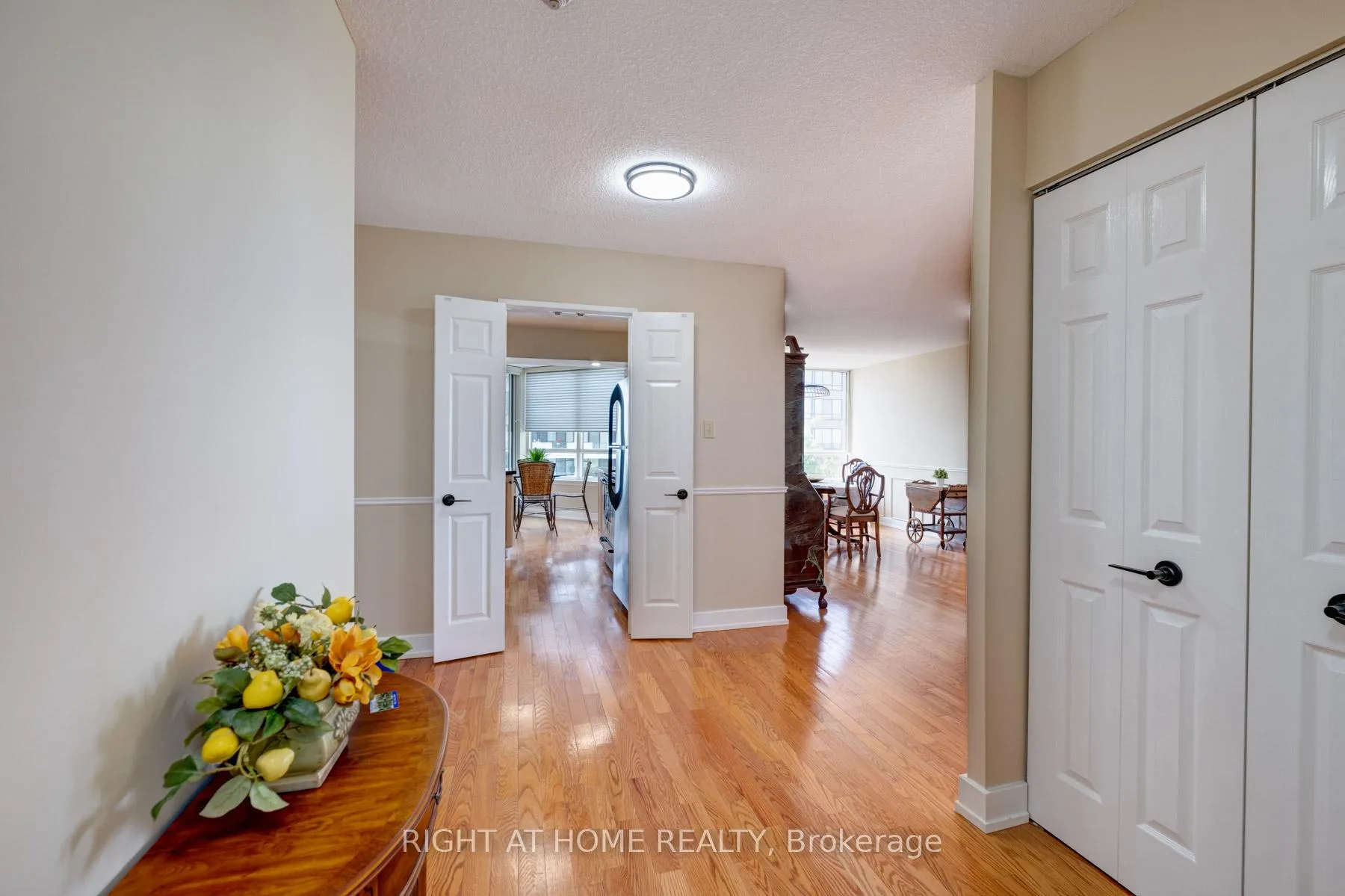 Photo 9 of Unit 624, 25 Austin Drive, Markham, Markville — HOMEH