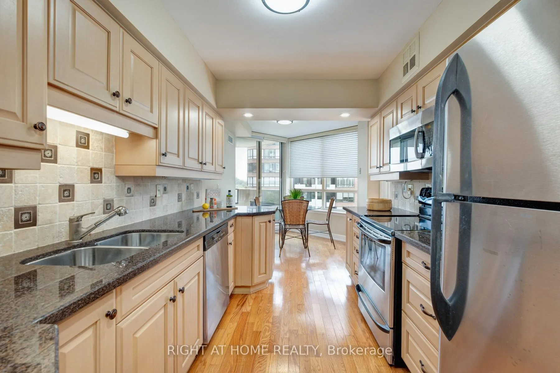 Photo 21 of Unit 624, 25 Austin Drive, Markham, Markville — HOMEH