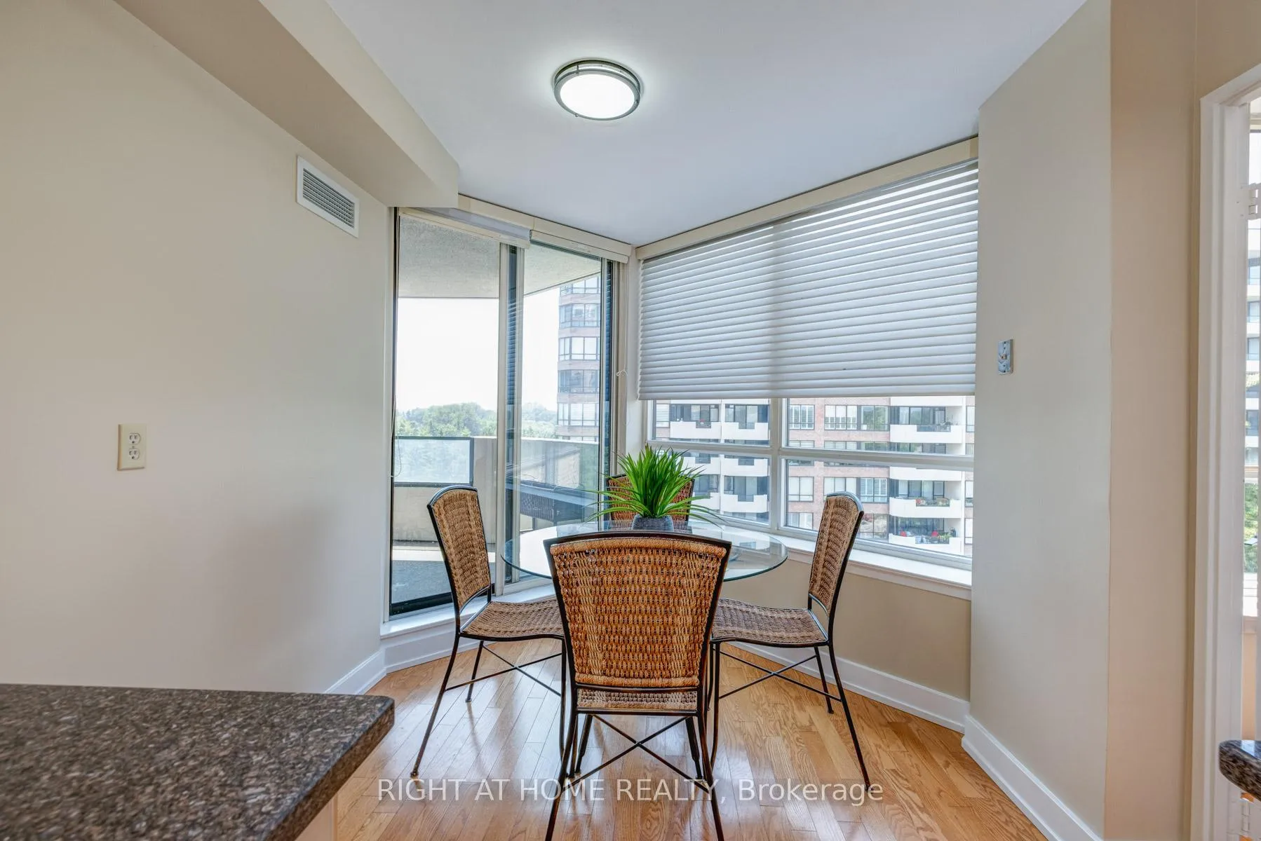 Photo 22 of Unit 624, 25 Austin Drive, Markham, Markville — HOMEH
