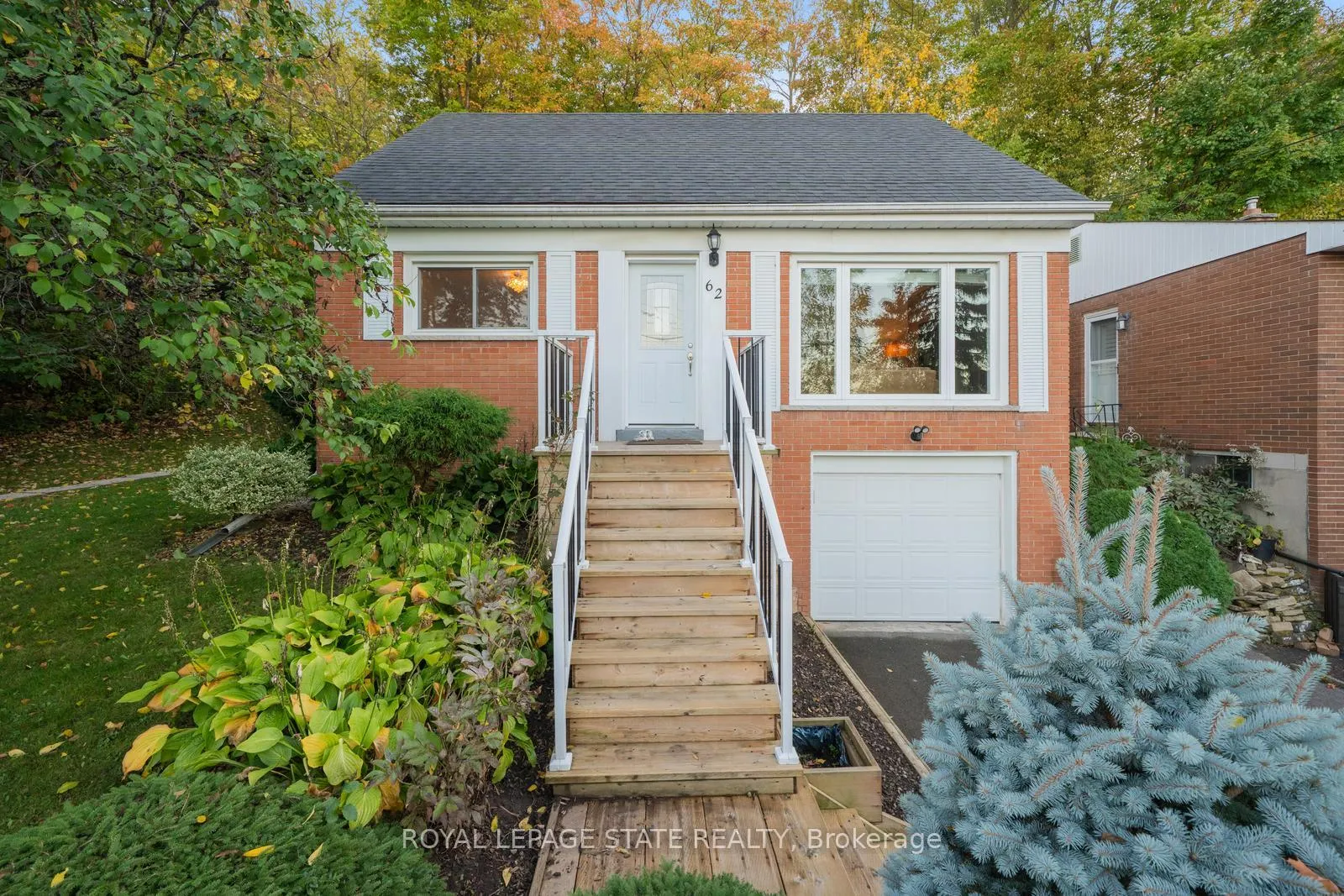 Photo 3 of 62 brentwood Drive, Hamilton, Stoney Creek — HOMEH
