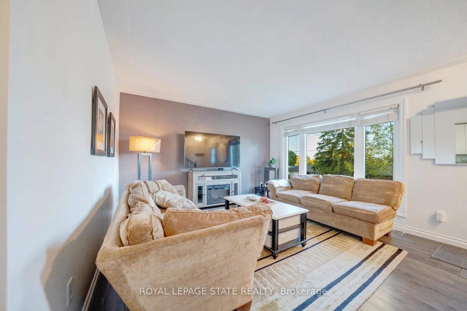 Photo 15 of 62 brentwood Drive, Hamilton, Stoney Creek — HOMEH