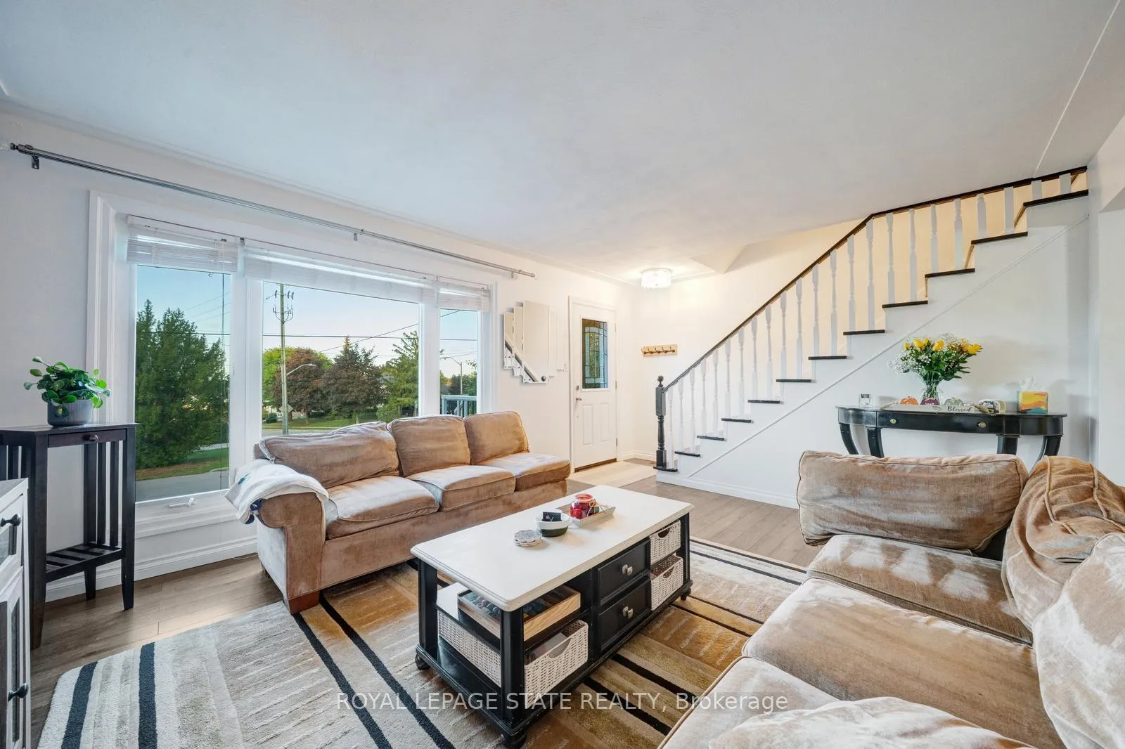 Photo 16 of 62 brentwood Drive, Hamilton, Stoney Creek — HOMEH