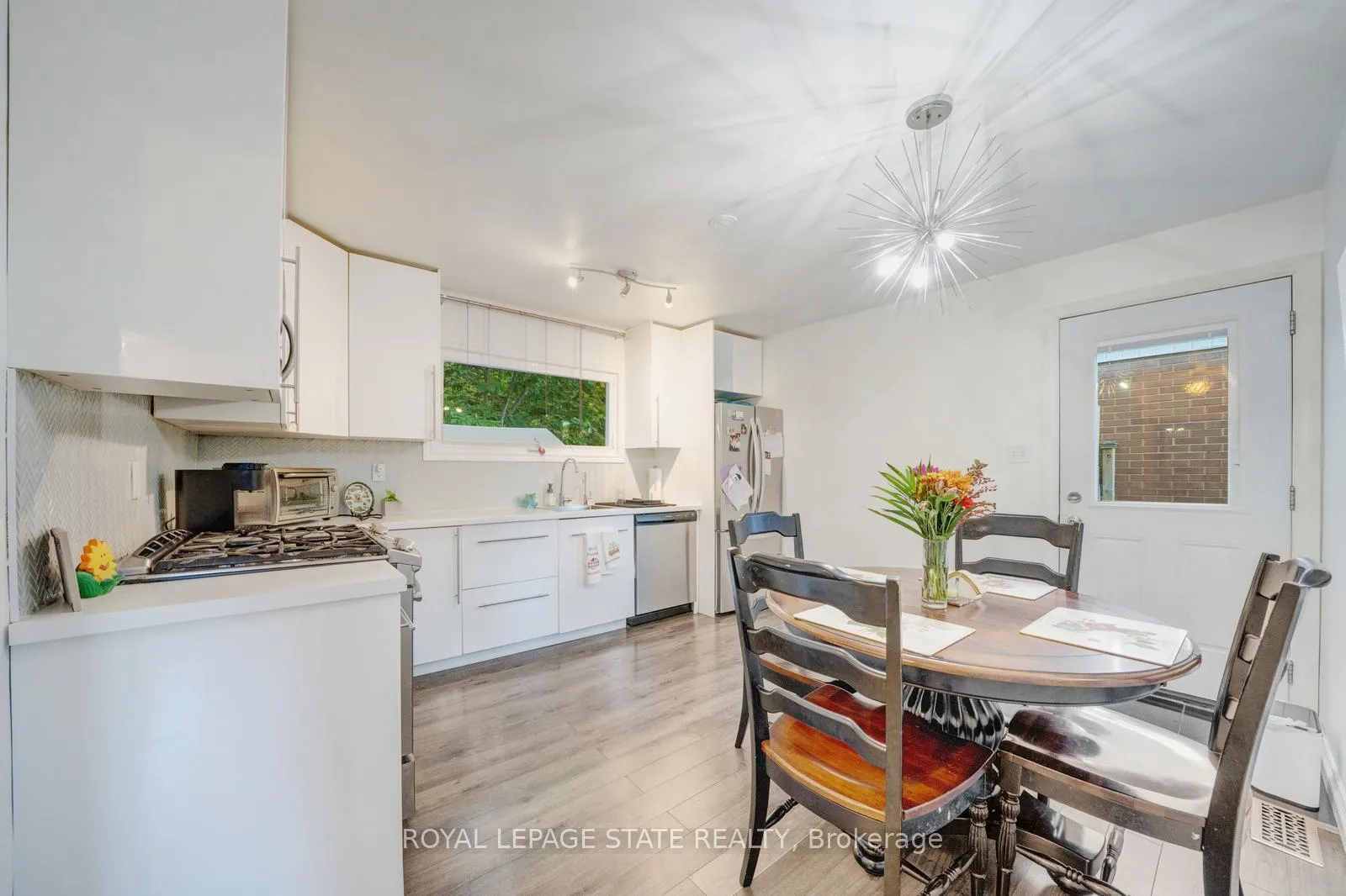 Photo 21 of 62 brentwood Drive, Hamilton, Stoney Creek — HOMEH