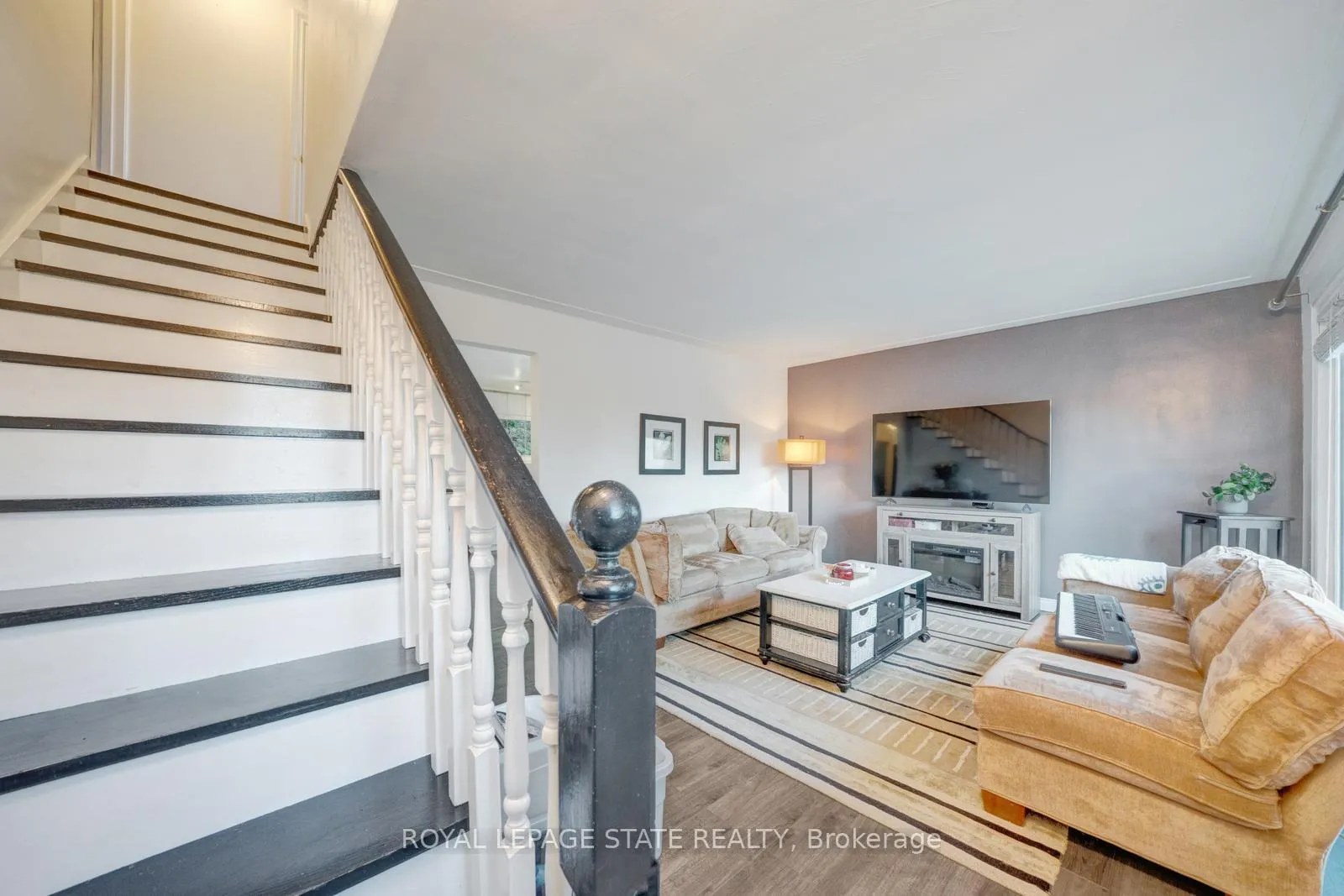 Photo 24 of 62 brentwood Drive, Hamilton, Stoney Creek — HOMEH