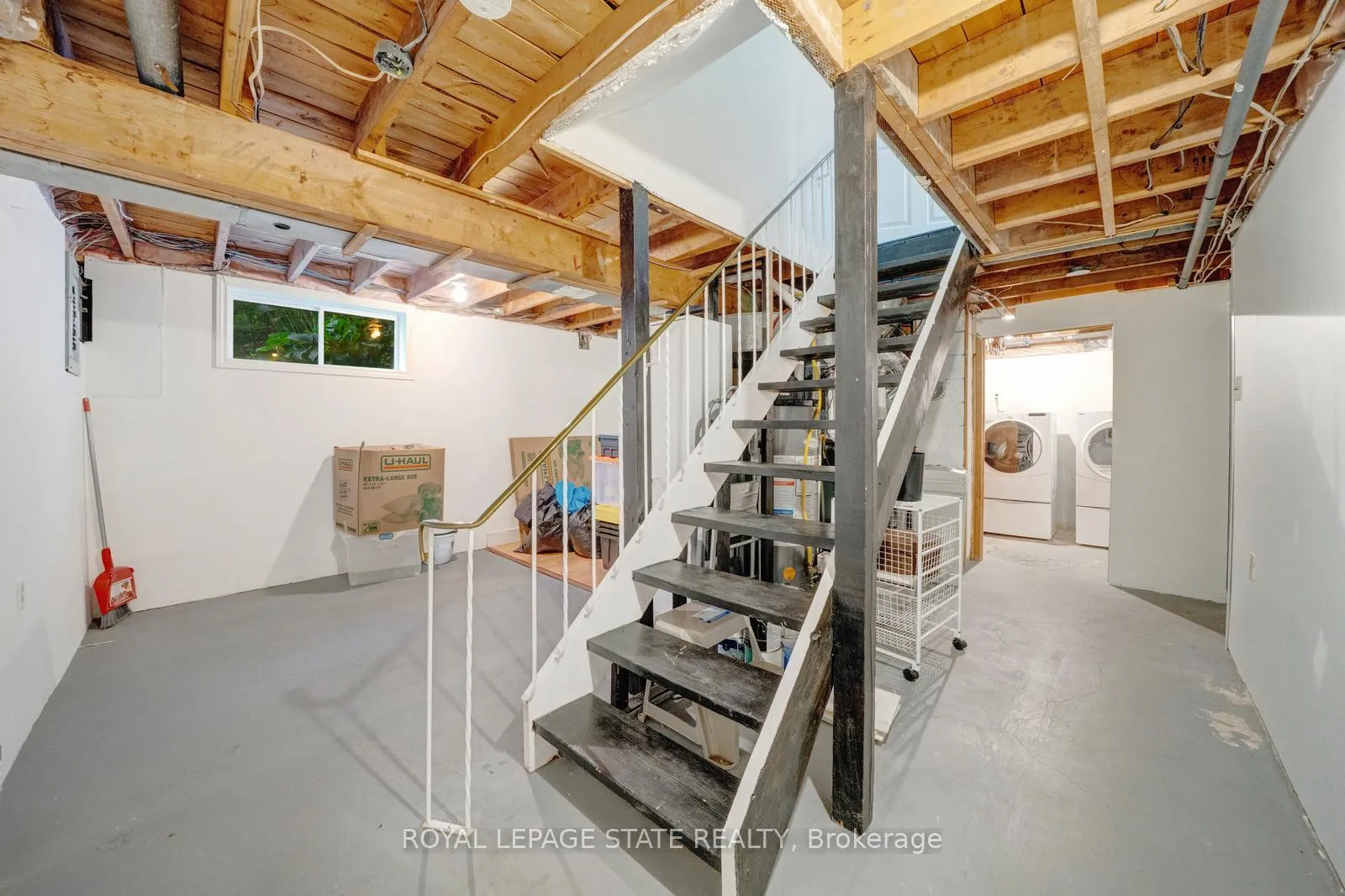 Photo 31 of 62 brentwood Drive, Hamilton, Stoney Creek — HOMEH