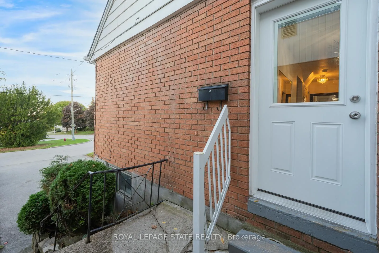 Photo 36 of 62 brentwood Drive, Hamilton, Stoney Creek — HOMEH