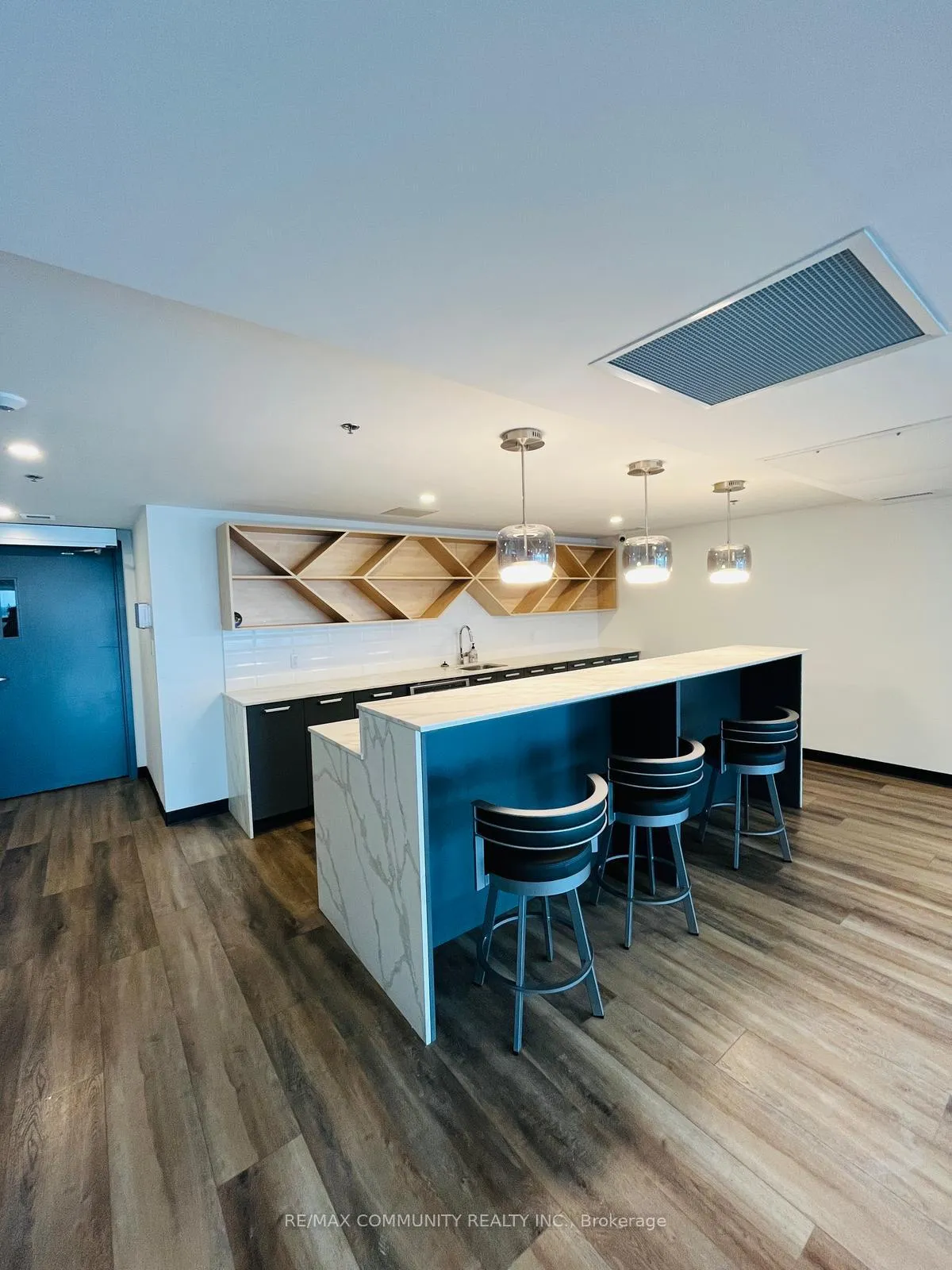 Photo 8 of Unit 2901, 60 Frederick Street, Kitchener, City Commercial Core — HOMEH
