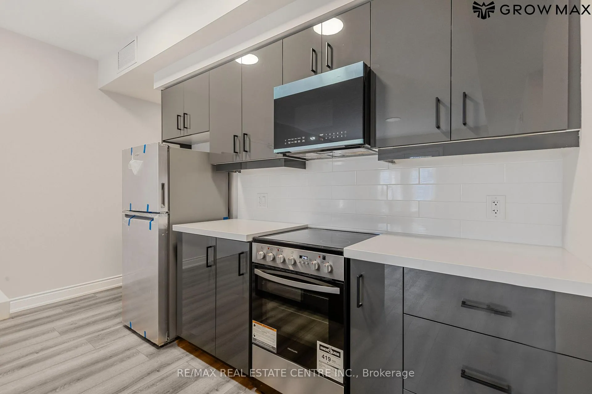 Photo 18 of Unit 202-2B, 261 King Street, Hamilton, Stoney Creek — HOMEH