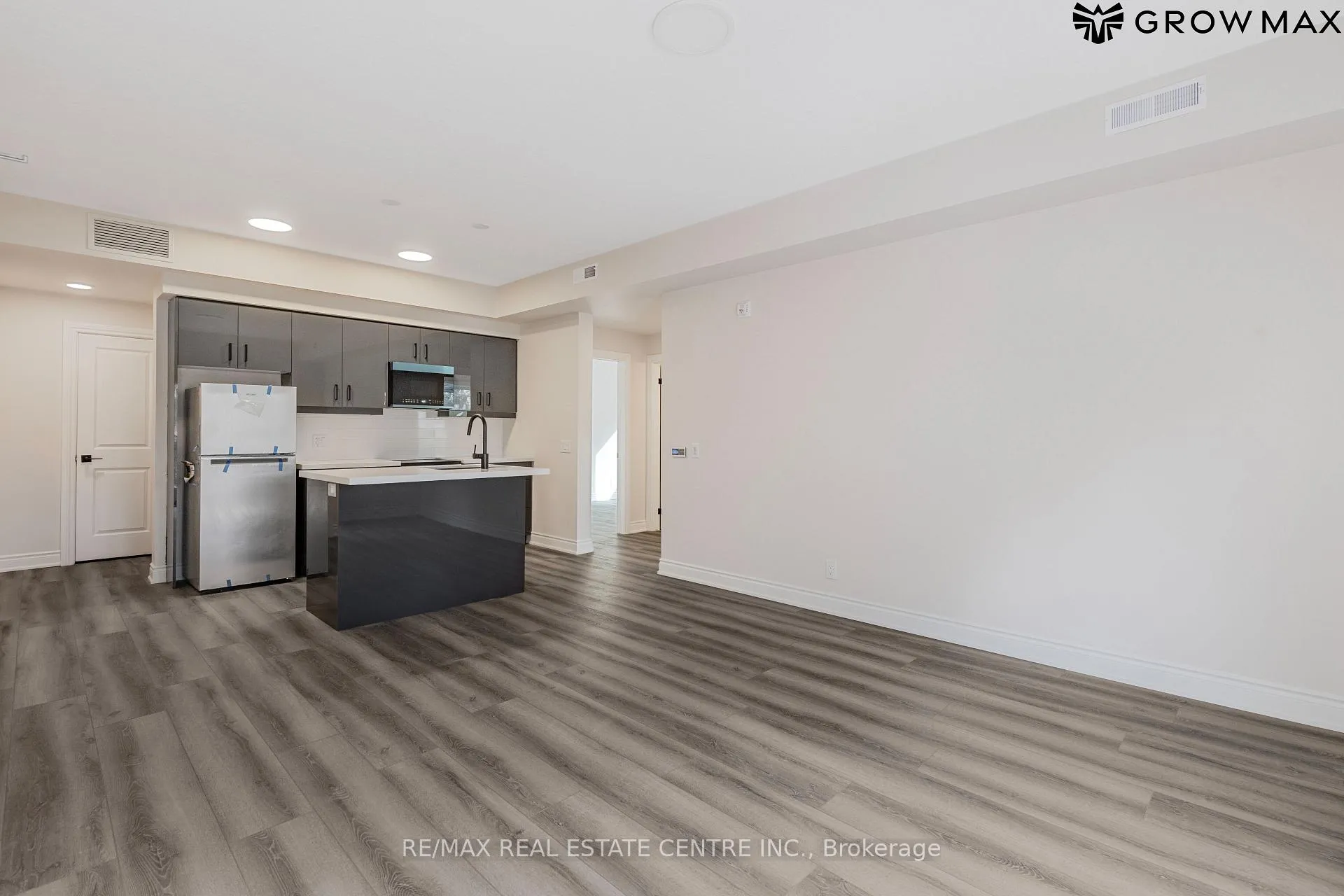 Photo 25 of Unit 202-2B, 261 King Street, Hamilton, Stoney Creek — HOMEH