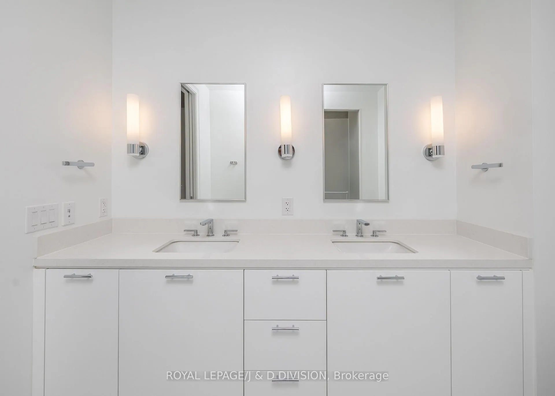 Photo 11 of Unit 805, 1 Strathgowan Avenue, Toronto, Lawrence Park South — HOMEH