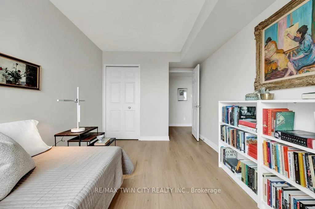 Photo 16 of Unit 1704, 6 Willow Street, Waterloo — HOMEH