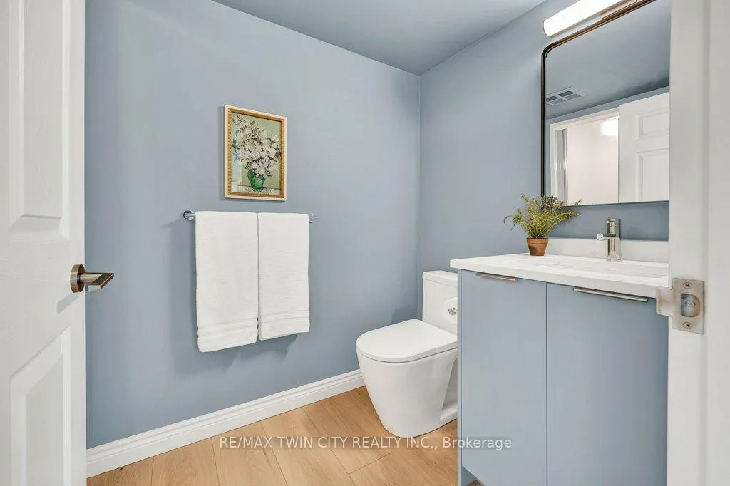 Photo 17 of Unit 1704, 6 Willow Street, Waterloo — HOMEH
