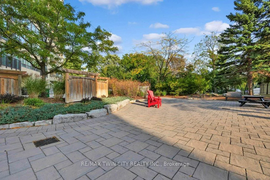Photo 30 of Unit 1704, 6 Willow Street, Waterloo — HOMEH