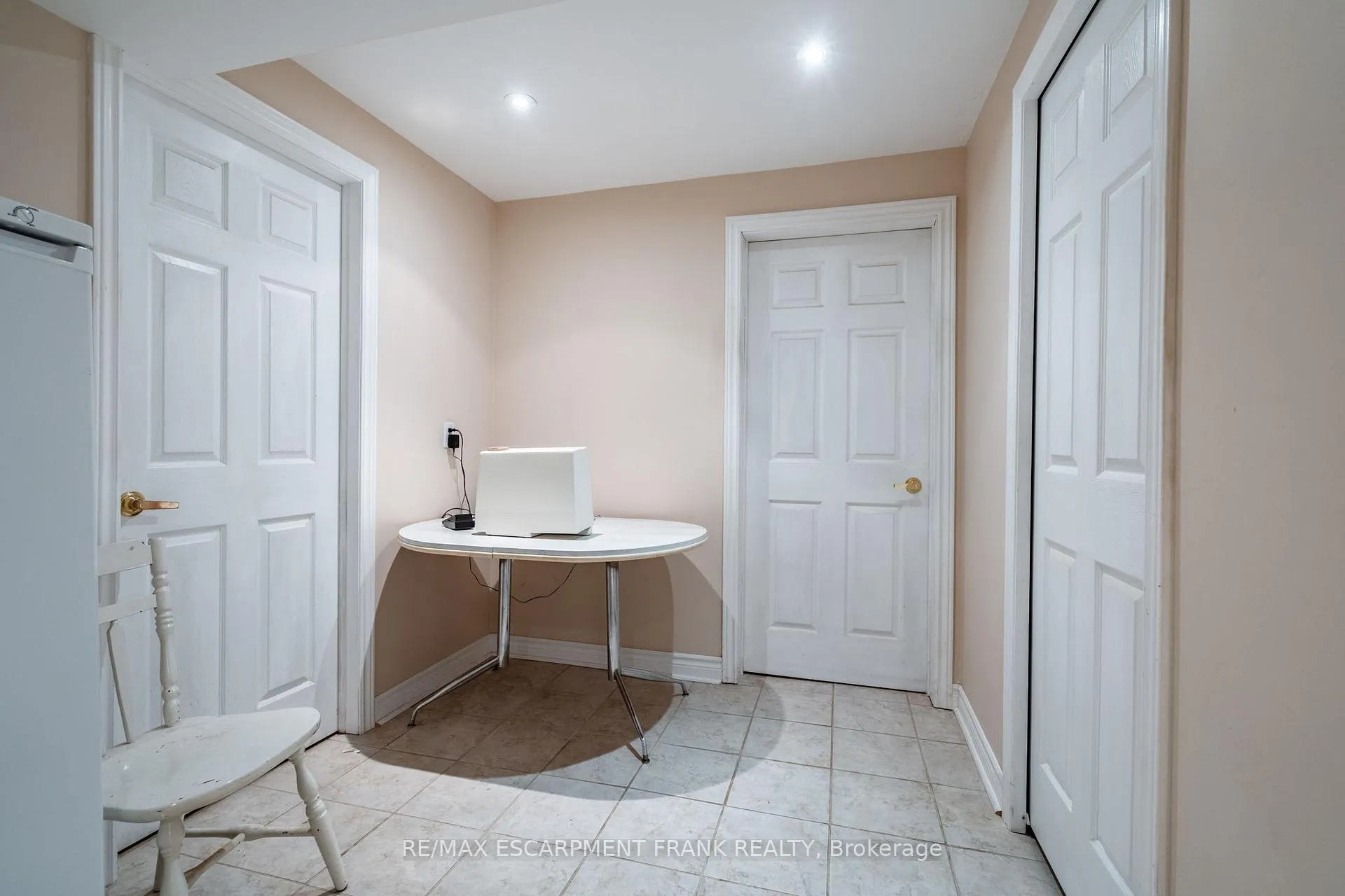 Photo 41 of Unit 23, 810 Golf Links Road, Hamilton, Meadowlands — HOMEH