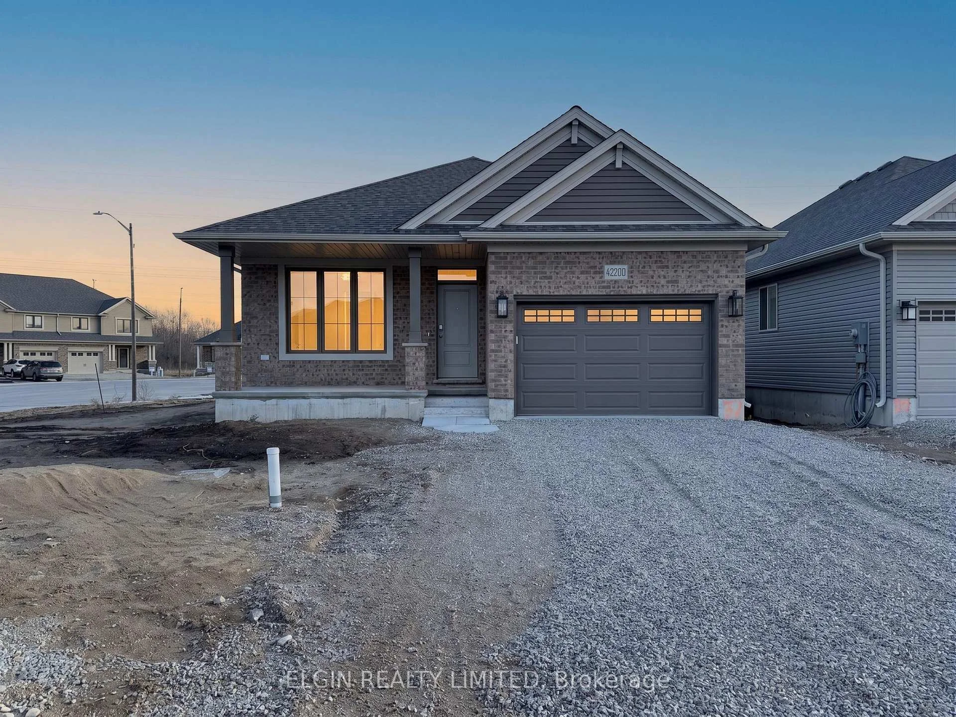 Photo 3 of 42200 McBain Line, Central Elgin, Rural Central Elgin — HOMEH