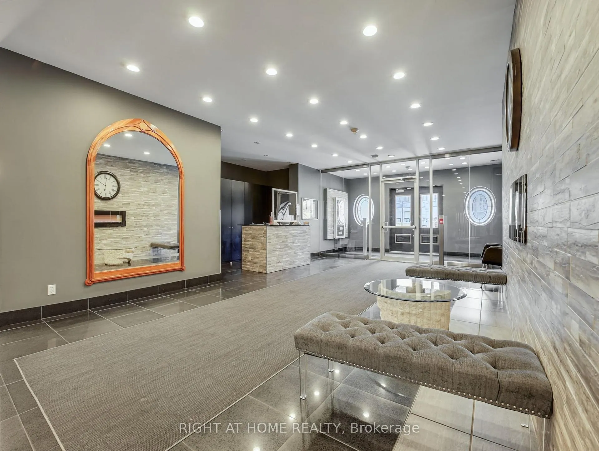 Photo 9 of Unit 311, 135 James Street, Hamilton, Corktown — HOMEH