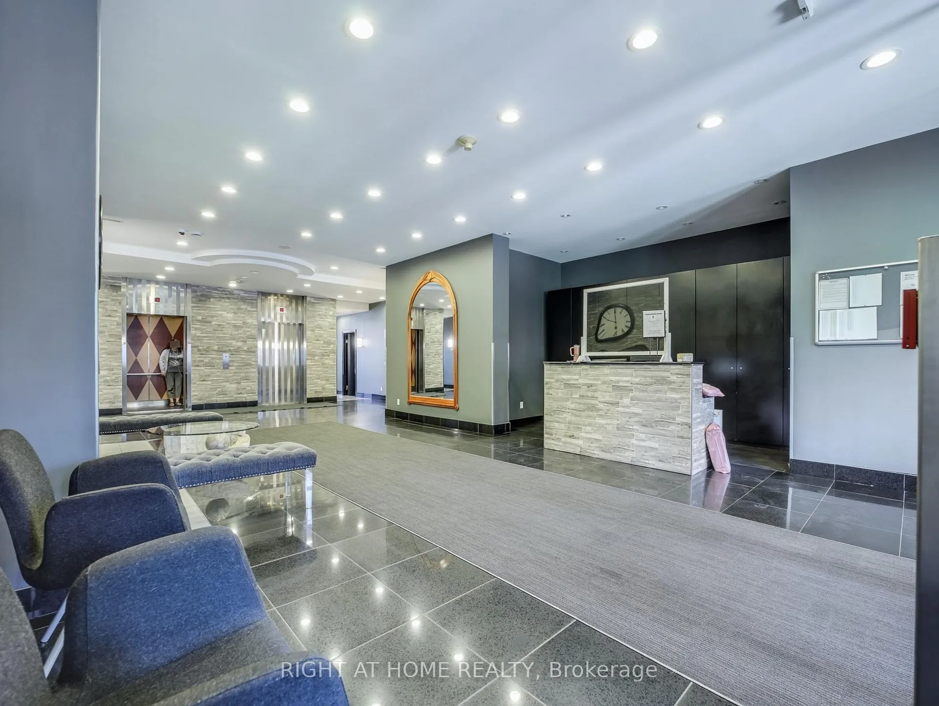 Photo 10 of Unit 311, 135 James Street, Hamilton, Corktown — HOMEH