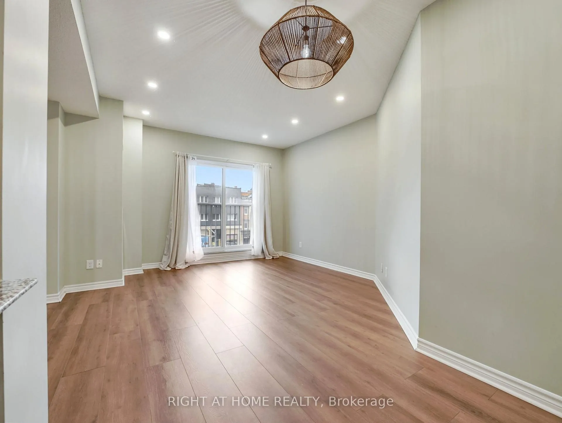 Photo 16 of Unit 311, 135 James Street, Hamilton, Corktown — HOMEH