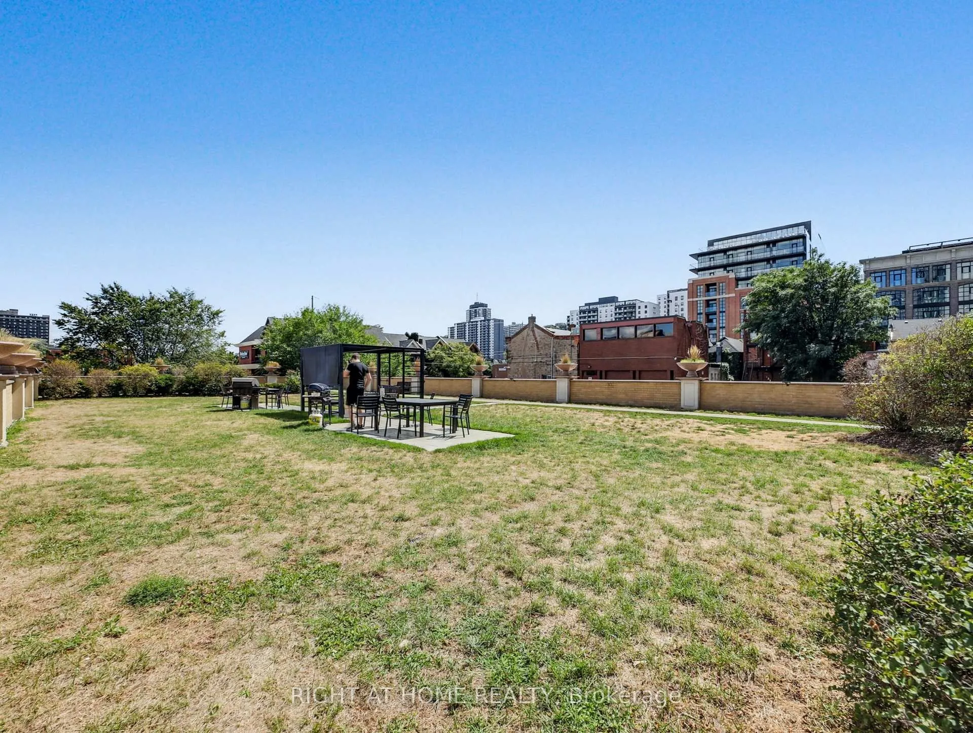Photo 33 of Unit 311, 135 James Street, Hamilton, Corktown — HOMEH