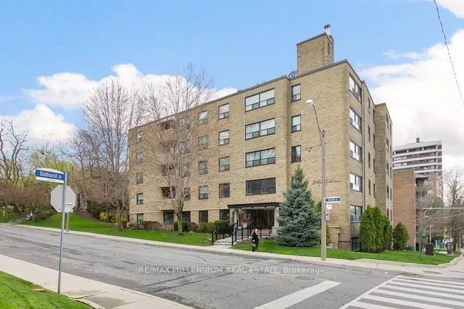 Photo 3 of Unit 103, 2 Ridelle Avenue, Toronto, Forest Hill North — HOMEH