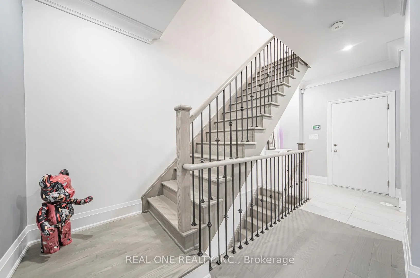 Photo 7 of 52 Saddlecreek Drive, Markham, Commerce Valley — HOMEH