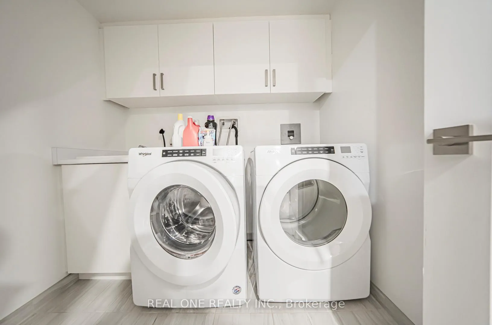 Photo 11 of 52 Saddlecreek Drive, Markham, Commerce Valley — HOMEH