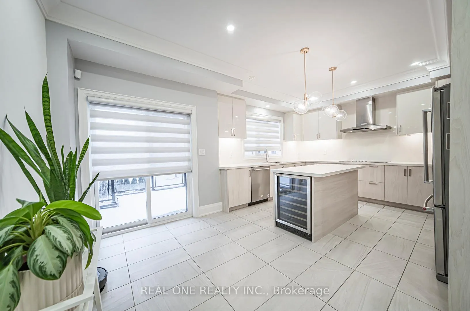 Photo 12 of 52 Saddlecreek Drive, Markham, Commerce Valley — HOMEH