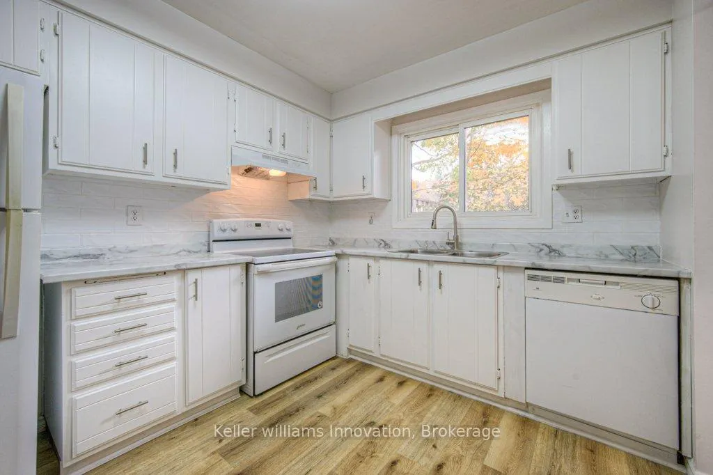 Photo 9 of Unit 9, 206 Green Valley Drive, Kitchener — HOMEH