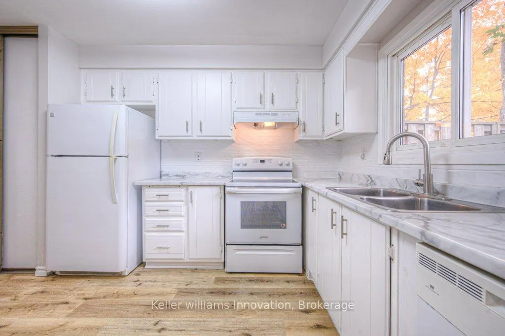 Photo 10 of Unit 9, 206 Green Valley Drive, Kitchener — HOMEH