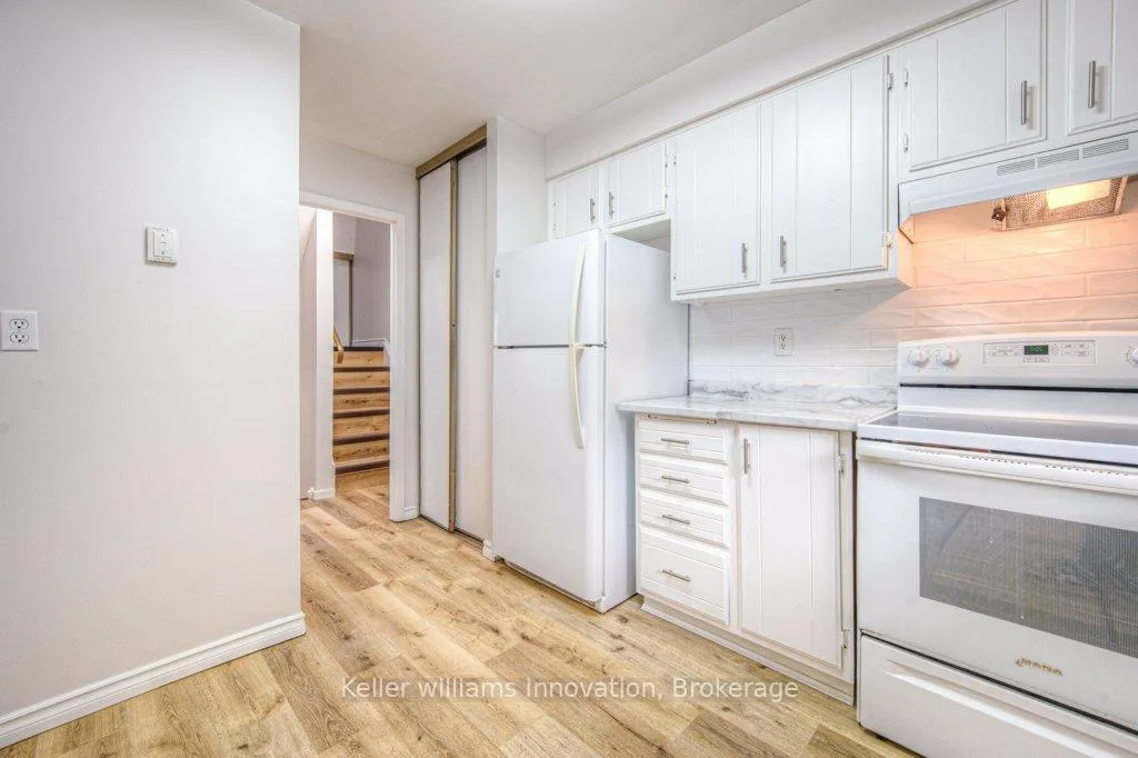 Photo 12 of Unit 9, 206 Green Valley Drive, Kitchener — HOMEH