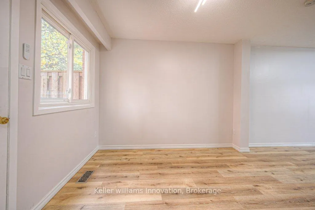 Photo 13 of Unit 9, 206 Green Valley Drive, Kitchener — HOMEH