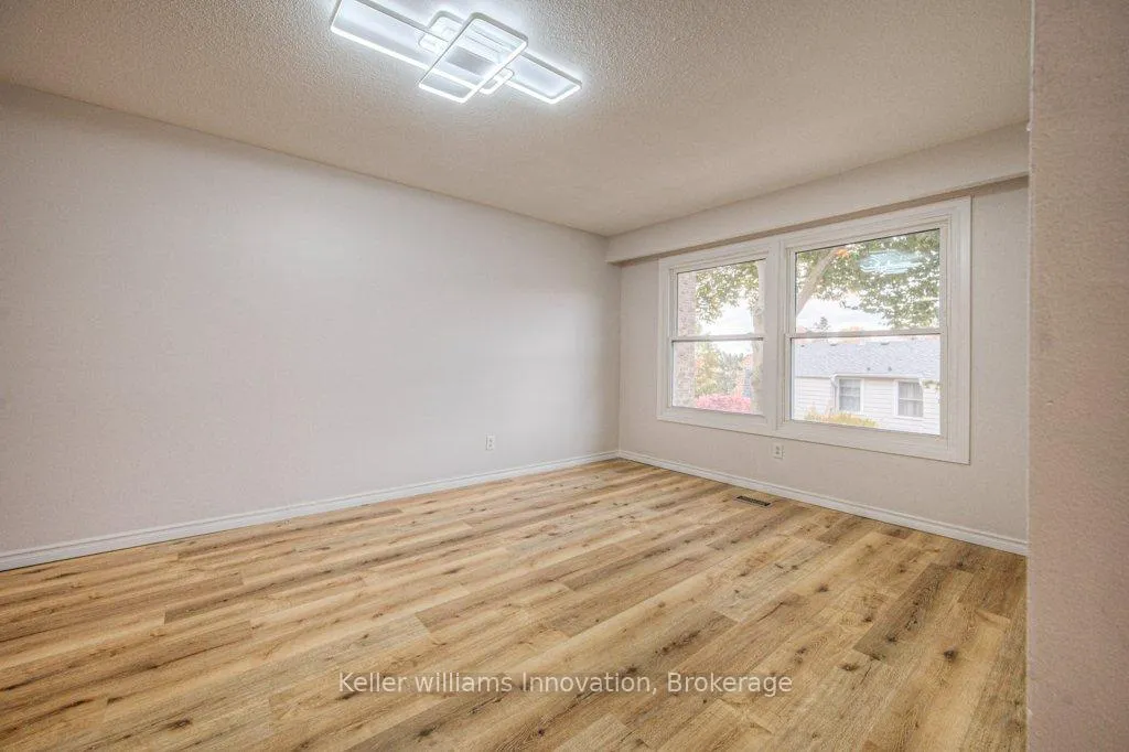 Photo 16 of Unit 9, 206 Green Valley Drive, Kitchener — HOMEH