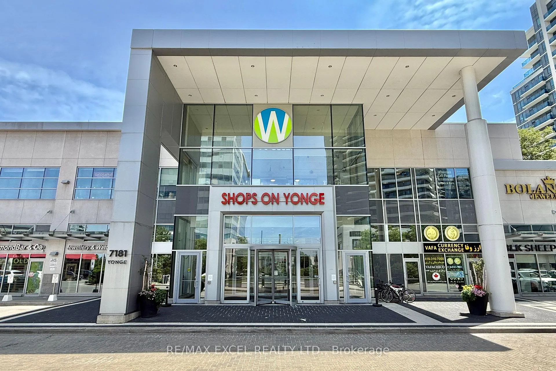 Photo 2 of Unit 1006, 7171 Yonge Street, Markham, Thornhill — HOMEH