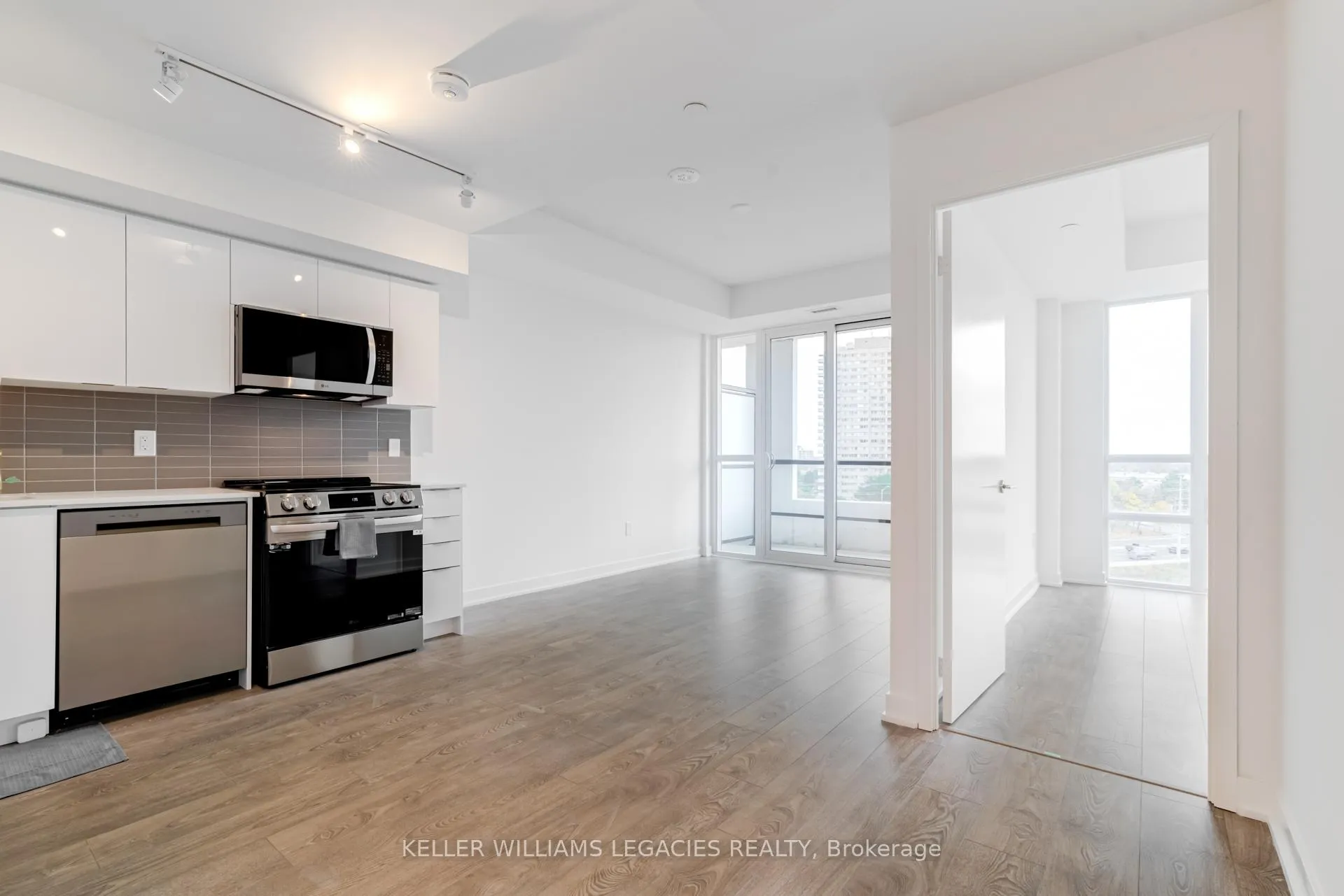 Photo 7 of Unit 804, 225 Malta Avenue, Brampton, Fletcher's Creek South — HOMEH