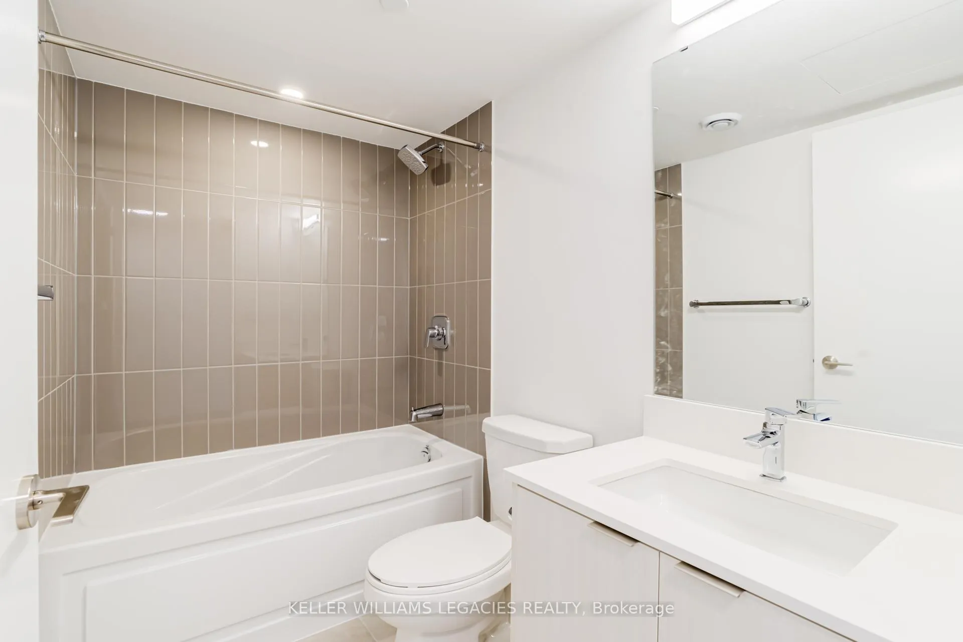 Photo 13 of Unit 804, 225 Malta Avenue, Brampton, Fletcher's Creek South — HOMEH