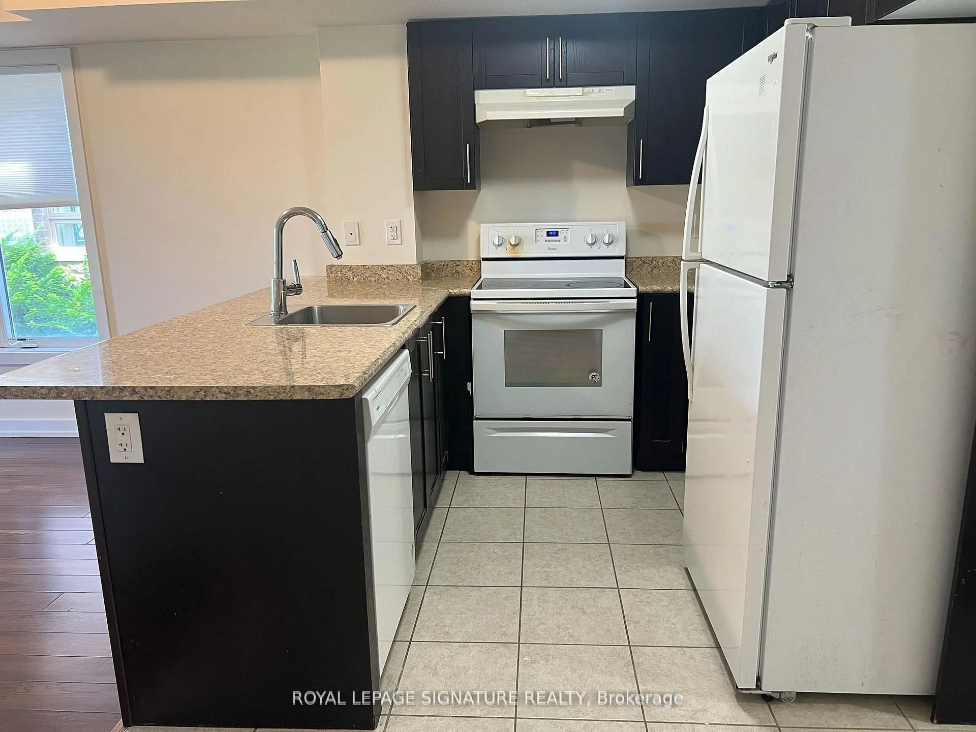 Photo 4 of Unit 322, 20 Dunsheath Way, Markham, Cornell — HOMEH