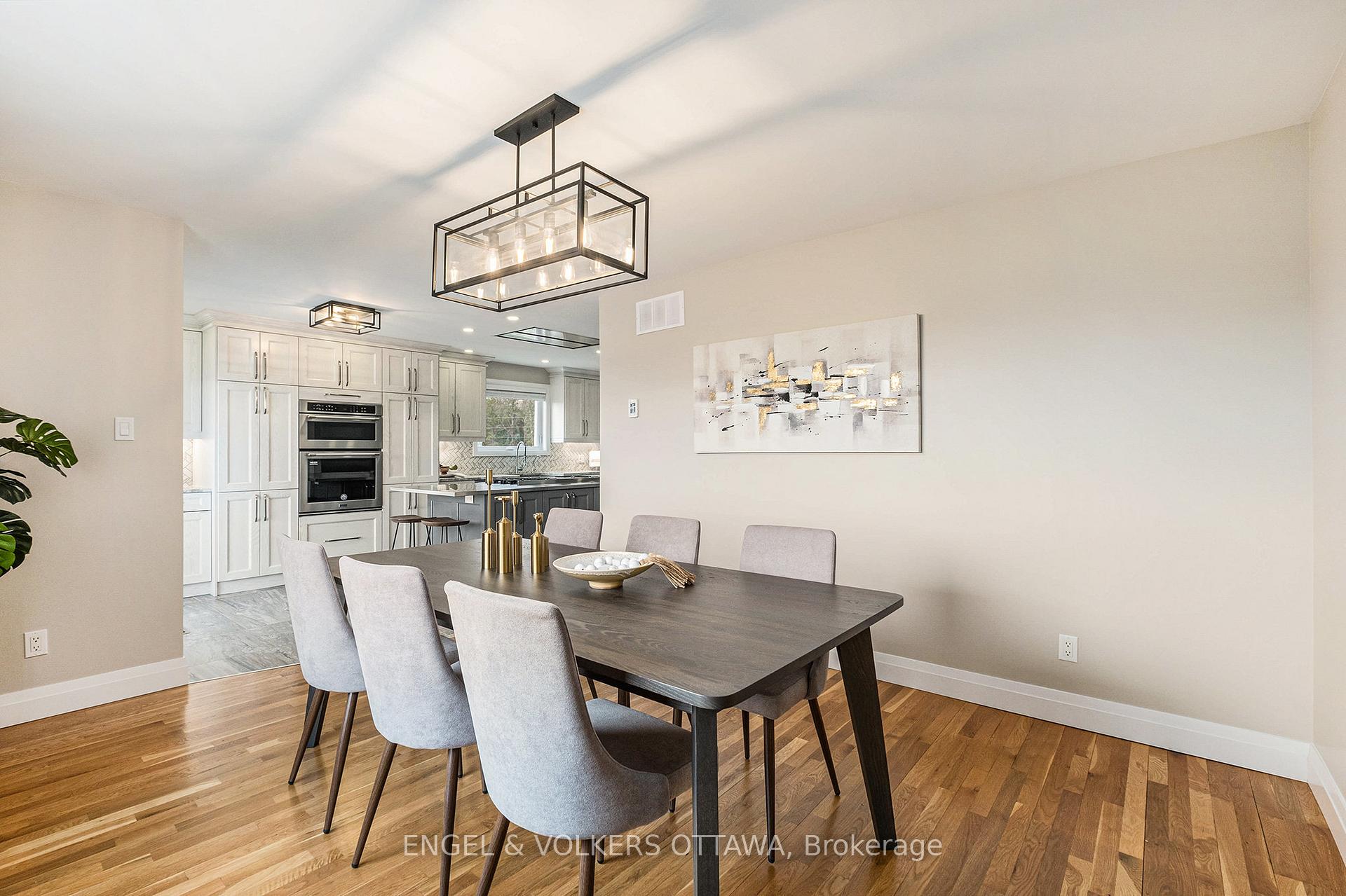 Photo 8 of 132 Wagon Drive, Ottawa, Dunrobin Shores — HOMEH