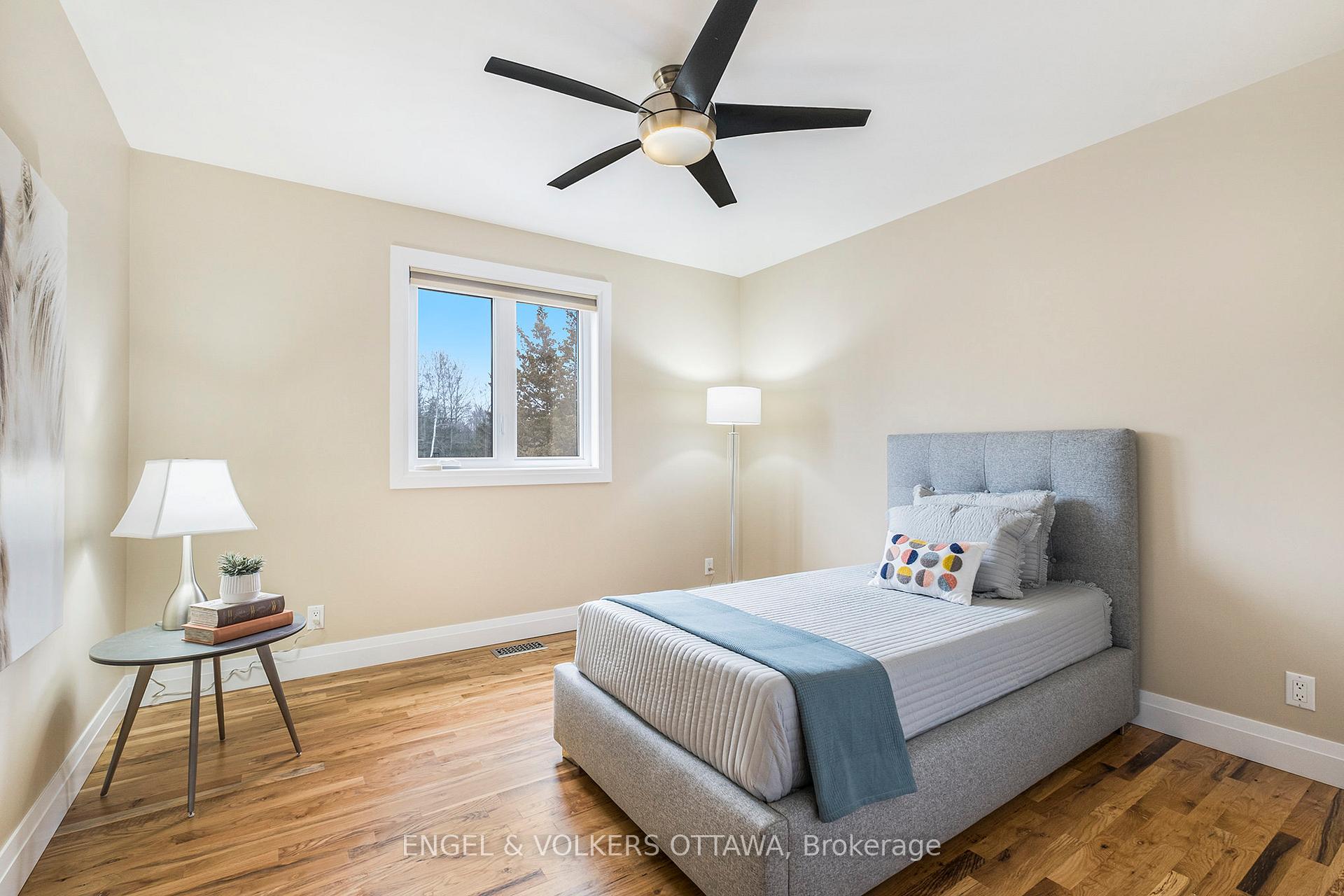 Photo 19 of 132 Wagon Drive, Ottawa, Dunrobin Shores — HOMEH