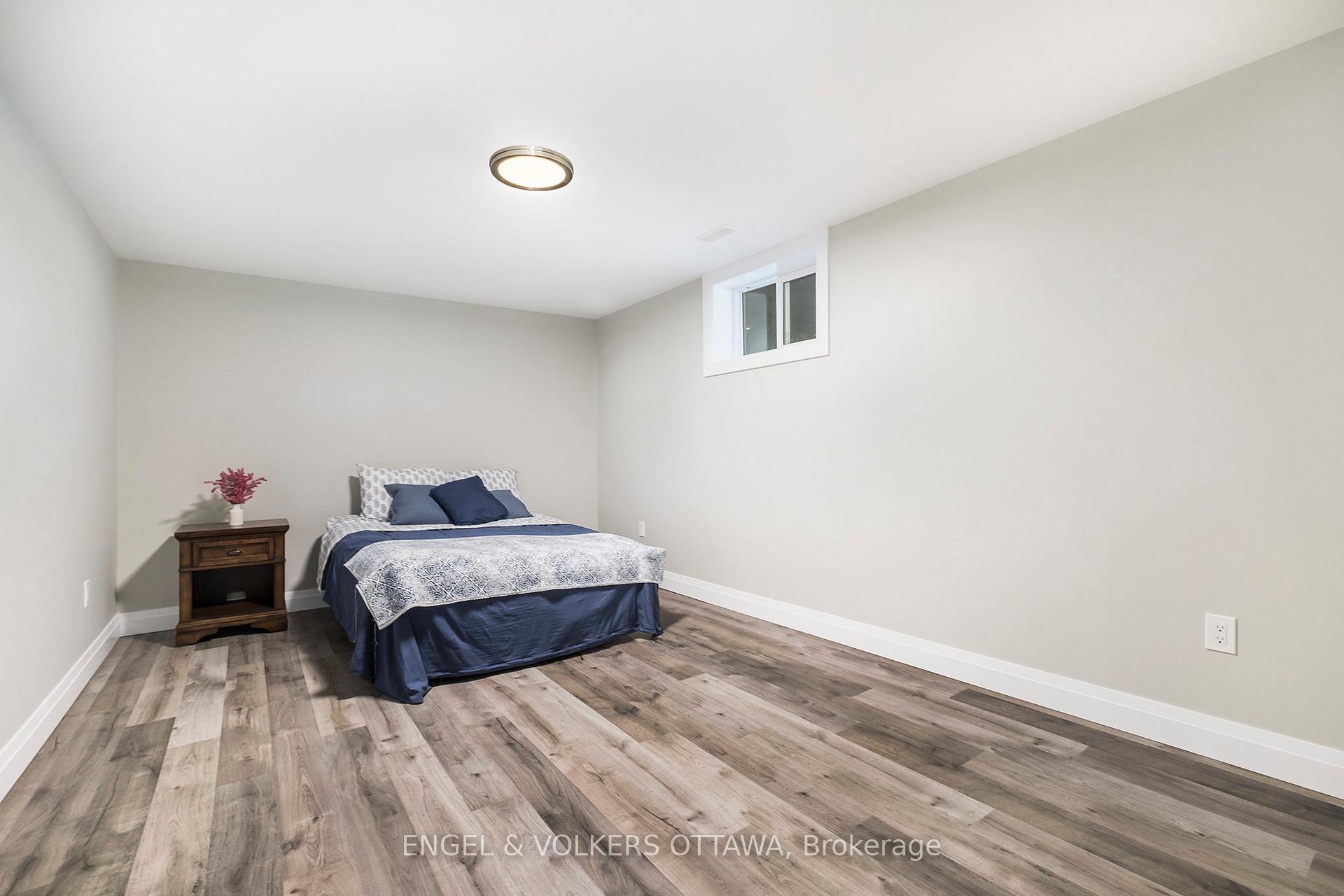 Photo 30 of 132 Wagon Drive, Ottawa, Dunrobin Shores — HOMEH