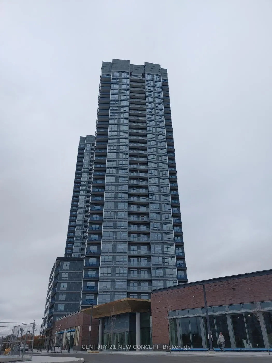 Front of Unit 2506, 50 Upper Mall Way