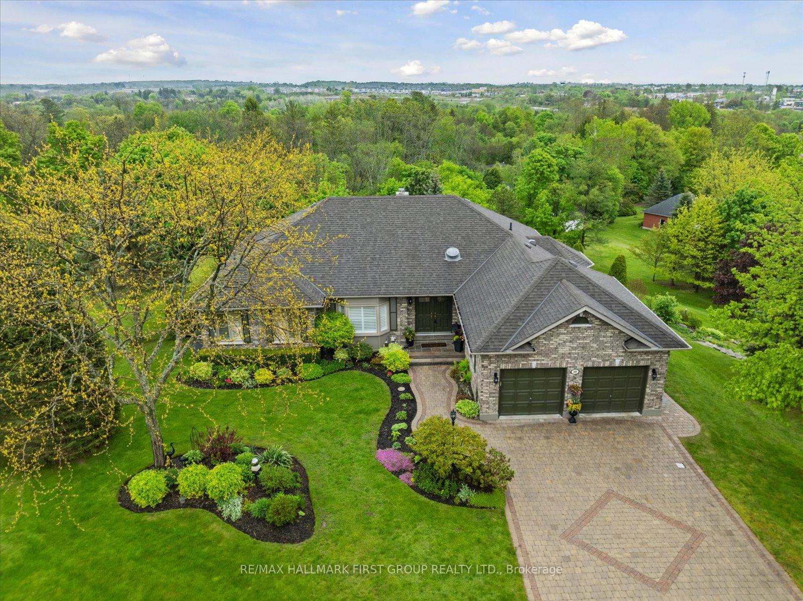 Photo 2 of 10 Sunrise Court, Cobourg — HOMEH