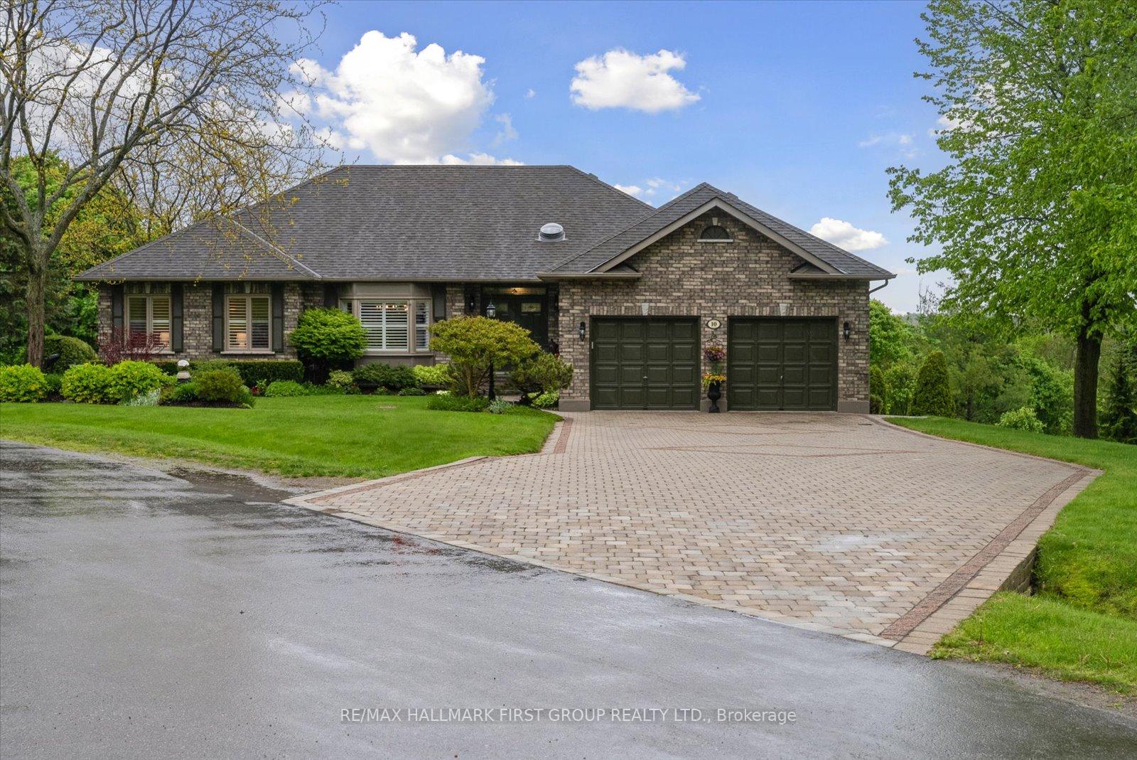 Photo 3 of 10 Sunrise Court, Cobourg — HOMEH
