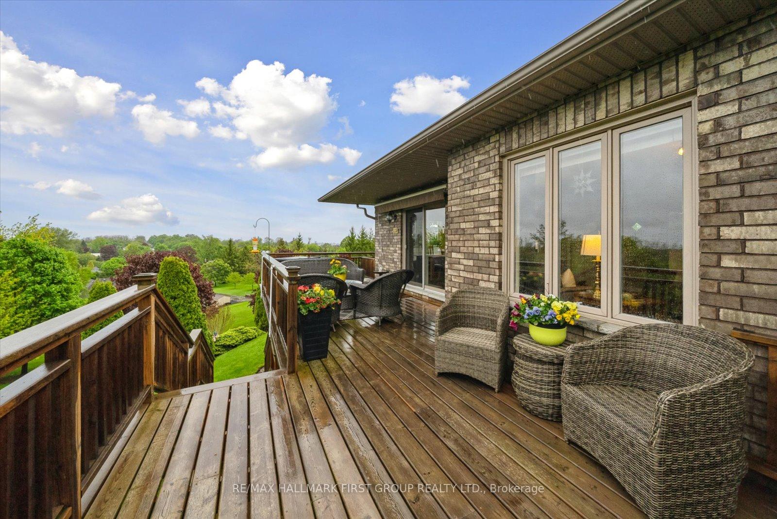 Photo 15 of 10 Sunrise Court, Cobourg — HOMEH