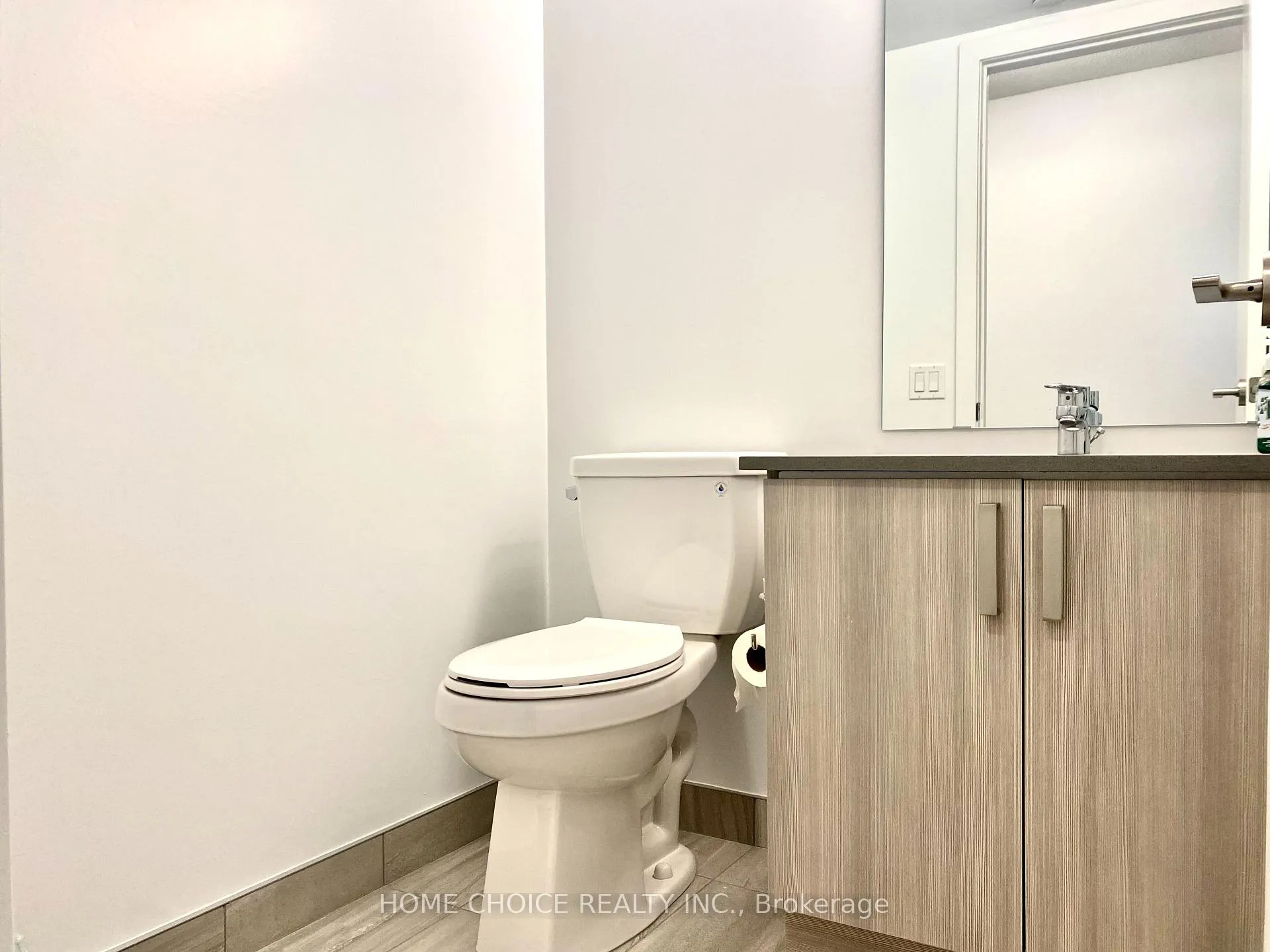 Photo 4 of Unit 201, 1455 Celebration Drive, Pickering, Bay Ridges — HOMEH