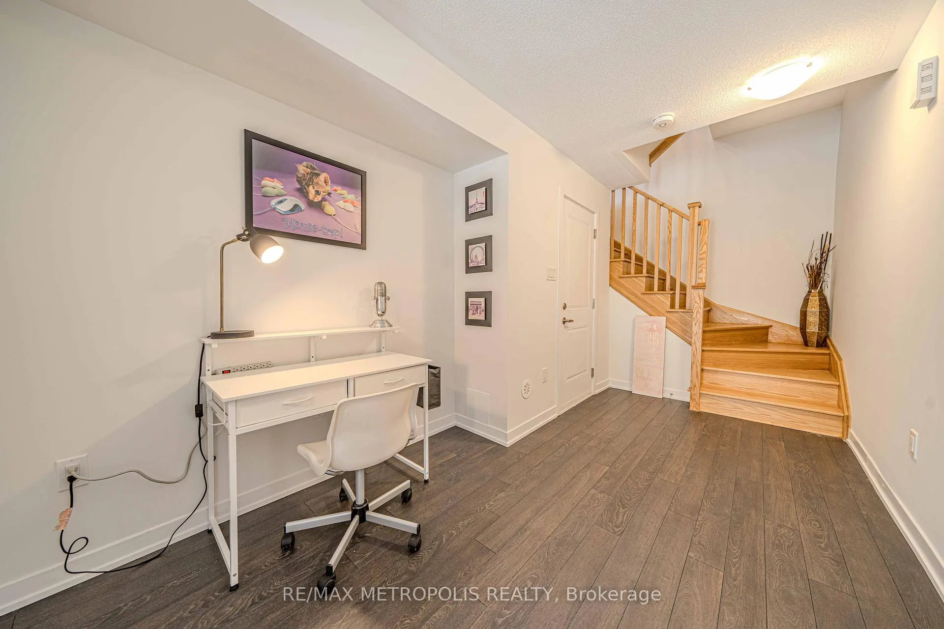 Photo 3 of Unit 606, 1865 Pickering Parkway, Pickering, Village East — HOMEH