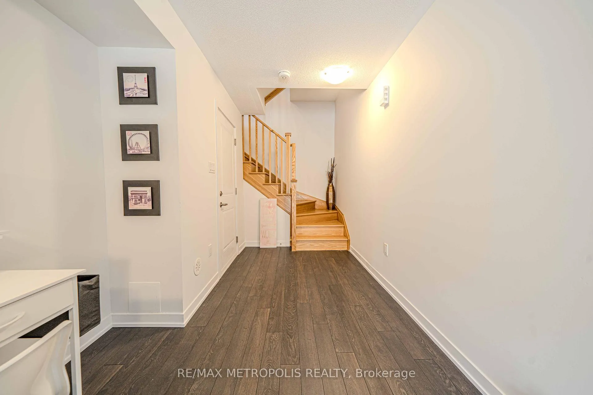 Photo 4 of Unit 606, 1865 Pickering Parkway, Pickering, Village East — HOMEH