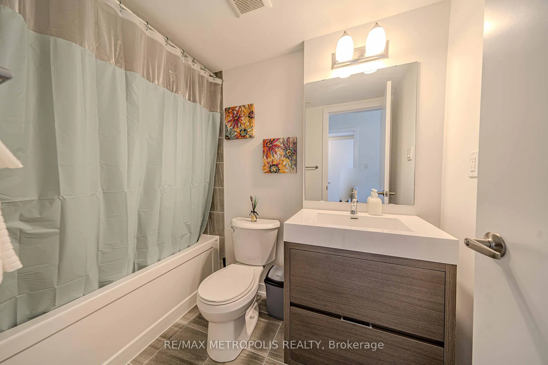 Photo 14 of Unit 606, 1865 Pickering Parkway, Pickering, Village East — HOMEH