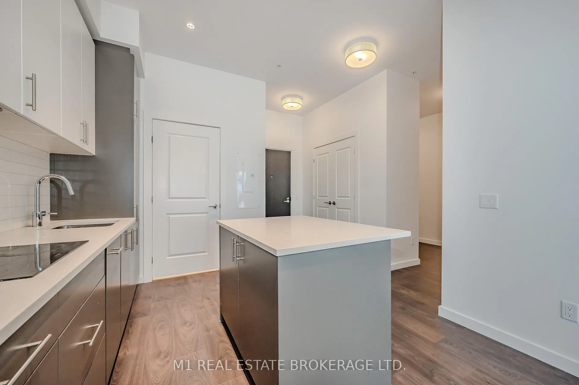 Photo 4 of Unit 1503, 181 King Street S, Waterloo, Uptown West — HOMEH